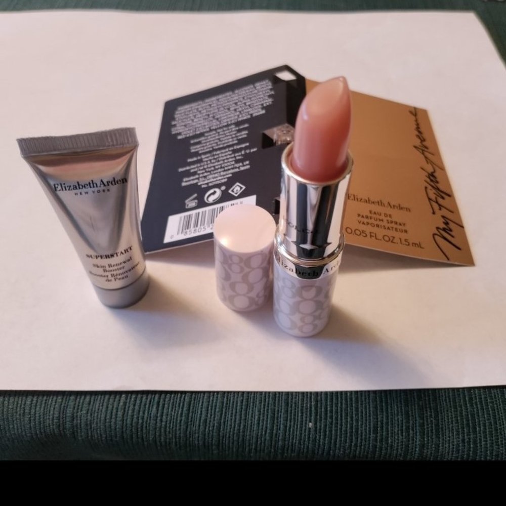 Elizabeth Arden Bundle - Picture 2 of 2